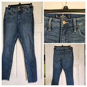 Women's Hollister Curvy High Rise Super Skinny size 5s